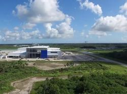 Membandingkan Kehidupan Dua Manusia Terkaya Sejagat