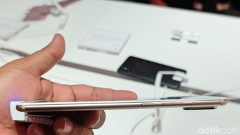 Bagian kameranya tampak menonjol. Foto: Dhani Irawan/detikcom