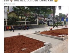 Heboh Halte di Sudirman Terhalang Rumput