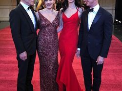 Membandingkan Kehidupan Dua Manusia Terkaya Sejagat