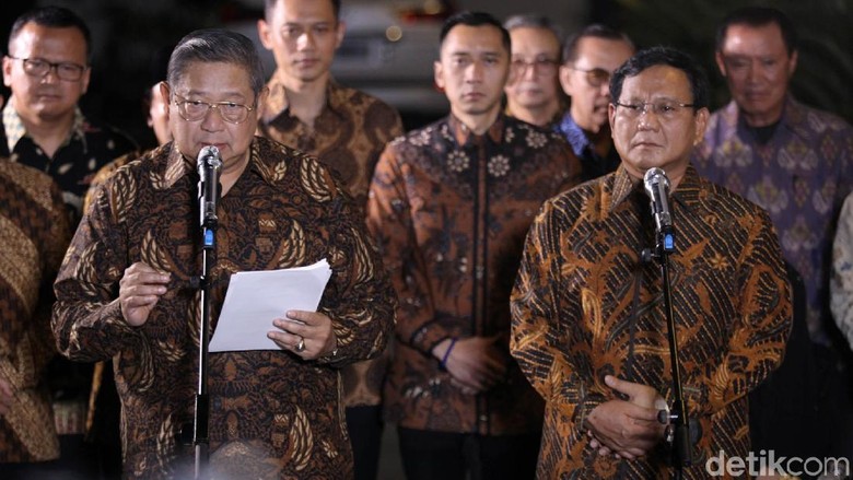 Ibas yang Selalu Dampingi SBY Bangun Koalisi Ibas yang Selalu Dampingi SBY Bangun Koalisi