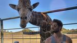 Travelingnya Nick Bateman, Seleb Tampan yang Bikin Cewek Meleleh