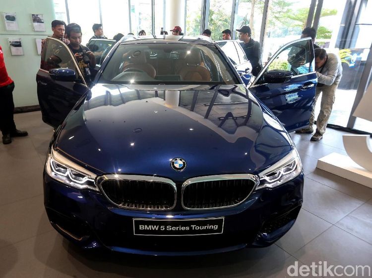 Mengintip All-new BMW Seri 5 Touring yang Elegan