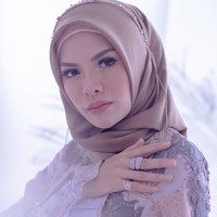 Harapan adalah kemampuan untuk melihat bahwa ada cahaya meskipun semua dalam kegelapan, tulis Nikita dalam caption foto istimewanya ini. Foto: Diera Bachir Foto: Diera Bachir