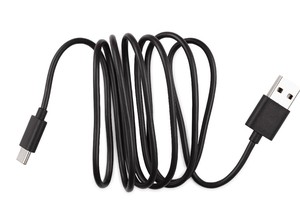 Ngilu! Kabel USB Nyangkut di Mr P