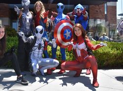 Cosplay Memukau yang Panaskan Comic-Con 2018