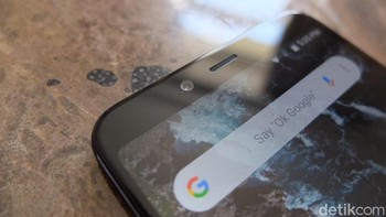 Sementara kamera depan 20 M). Foto: Dhani Irawan/Detikcom