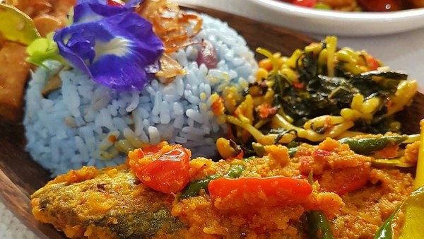 Kalau Ayam Mahal, Ikan Pesmol Berbumbu Gurih Pedas Enak Buat Makan Siang