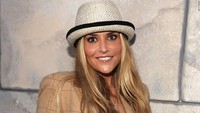 Brooke Mueller adalah seorang aktris dan juga seorang investor, ia berhasil lolos dari overdosis sebanyak 6 kali. Yang terbaru terjadi tahun 2013. (Foto: Getty Images)