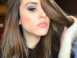 Presenter Seksi yang Diputus Pacar Demi Game Call of Duty