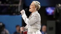 Pink penyanyi terkenal bergenre pop ini pernah mengalami overdosis pada tahun 1995, semenjak itu dia tidak pernah mengonsumsi narkoba lagi. (Foto: Getty Images)