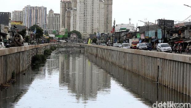 Kali Item di Kemayoran