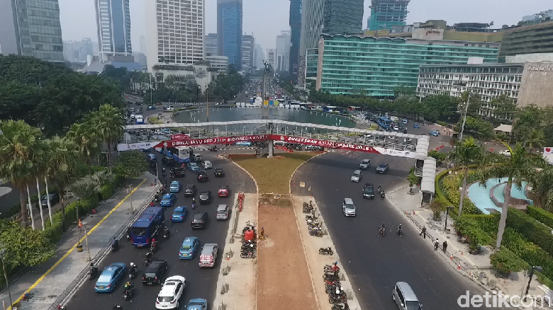 Ada Perobohan JPO Bundaran HI, Rute TransJ Blok M-Kota Dialihkan Ada Perobohan JPO Bundaran HI, Rute TransJ Blok M-Kota Dialihkan