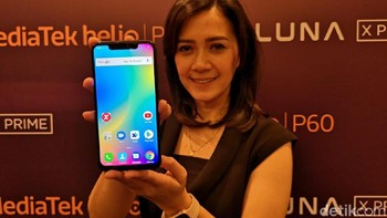 Dibanderol harga Rp 3.999.000, Luna X Prime disebut mengincar segmen pasar smartphone menengah ke atas. Meski memiliki banderolan harga menengah, Luna X Prime memiliki fitur-fitur yang diemban ponsel kelas premium. Foto: Muhammad Alif Goenawan/detikINET
