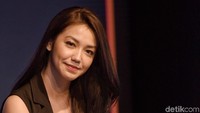 Makeup naturalnya bikin semua cowok terpukau. Foto: Pool/Ismail/detikHOT
