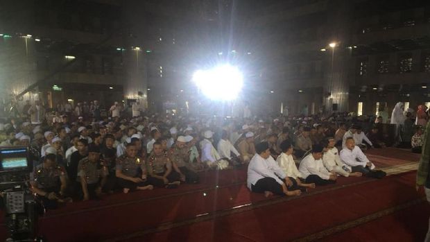 Pengajian DMI dihadiri sejumlah tokoh dan terbuka untuk umum.