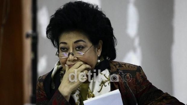 siti hartati murdaya poo