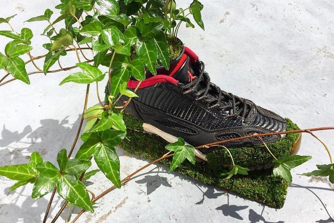 Sepatu yang digunakan datang dari brand Nike dan merupakan favorit para pencinta sneakers. Foto: Instagram/@shoetree_2016