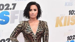 Image result for demi lovato muncul kepublik kembali