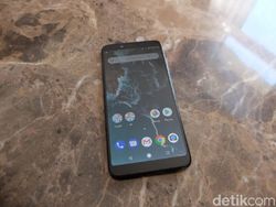 Unboxing Mi A2, Ponsel Android One Terbaru Xiaomi