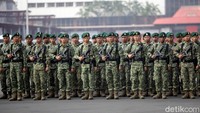 Upacara ini diikuti oleh personel TNI, Polri, dan Badan Nasional Penanggulangan Terorisme (BNPT).