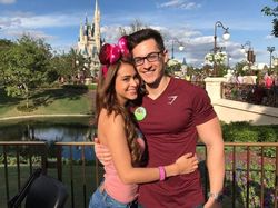 Presenter Seksi yang Diputus Pacar Demi Game Call of Duty