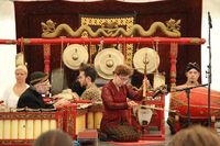 Pertunjukan gamelan ini ramai perhatian penonton (Dok KBRI Budapest)