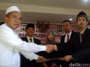 Petahana Ditetapkan KPU Pasuruan Sebagai Bupati Terpilih