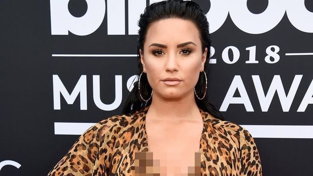 Demi Lovato dan Deretan Selebriti yang Selamat dari Overdosis