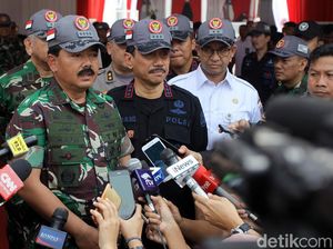 1.300 TNI Dikerahkan Bantu Perbaikan Rumah Warga di NTB