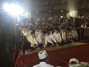 Wakapolri dan Ustaz Somad Hadiri Pengajian DMI di Masjid Istiqlal