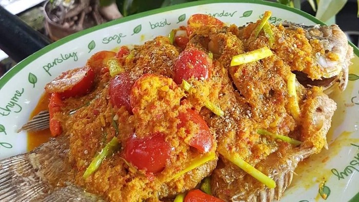 Ikan Singgang hingga Opor Ayam, 5 Makanan Tradisional 