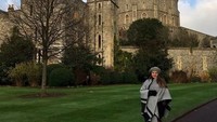 Ia juga pernah mengunjungi Windsor Castle di Britania Raya (danaedo/Instagram)
