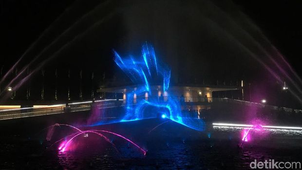 Permainan lampu ini hanya bisa dinikmati Sabtu dan Minggu