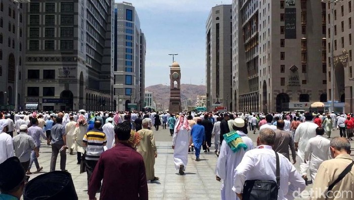 Foto ilustrasi Kota Suci Madinah. (Foto: Fuad Fariz/detikcom) Foto ilustrasi Kota Suci Madinah. (Foto: Fuad Fariz/detikcom)