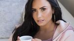 Ini Bukti Kalau Demi Lovato Penggemar Kafein