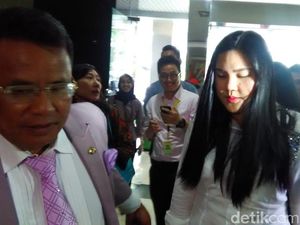 Indung Telurnya Diambil, Selvy Gandeng Hotman Ngadu ke Dinkes DKI