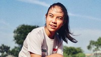 Namanya Jeany Nuraini, gadis 17 tahun ini merupakan atlet sprinter kelahiran Jakarta. Tahun ini dia ikut berpartisipasi di Asian Games lho! (jenaagrt/Instagram)