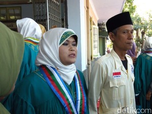 Demi Bisa Gowes ke Wisuda Putrinya, Juni Rela Nabung untuk Beli Sepeda