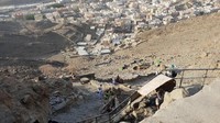 Untuk menuju Gua Hira, telah dibuatkan anak tangga yang menghubungkan kampung terakhir dengan puncak Jabal Nur.Foto: Fajar Pratama/detikcom