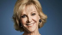 Elaine Wynn punya harta US$ 2,5 miliar (Rp 36 triliun). Wanita berjuluk Queen of Las Vegas itu punya jaringan resort di Nevada bernama Mirage Resorts dan Wynn Resorts. Istimewa/Forbes.