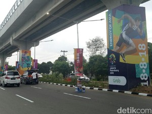800 Tiang LRT di Palembang Berhias Banner Asian Games 2018