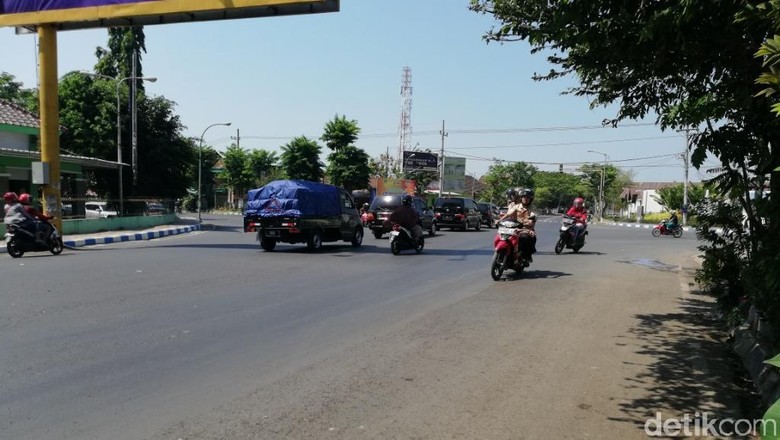 Durasi Nyala Traffic Light Perempatan Purutrejo Sepakat Dievaluasi Durasi Nyala Traffic Light Perempatan Purutrejo Sepakat Dievaluasi