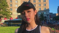 Bagaimana, sudah lihat penampilan Jannine membawakan lagu tersebut? Dok. Instagram/jannineweigel