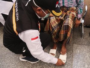 Sandal Bukan Sembarang Sandal, Kalau Berhaji Perlu Pakai Sandal Khusus