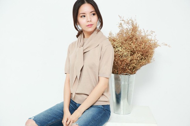 Saya bahkan tidak bisa berdiri atau berjalan. Saya bertanya kepada dokter tentang rasa sakit yang tak normal ini, tetapi dia mengatakan itu adalah efek normal pasca operasi, tulis May. Foto: Instagram