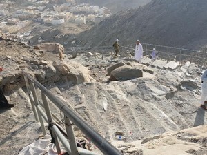 Video: Gua Hira,Tempat Sempit Rasul Menerima Wahyu Perdana