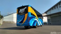 Isuzu menyiapkan 270 unit bus yang terdiri dari 240 BRT dan 30 Bus Sekolah yang nantinya akan disebar ke seluruh daerah di Indonesia. Foto: Isuzu