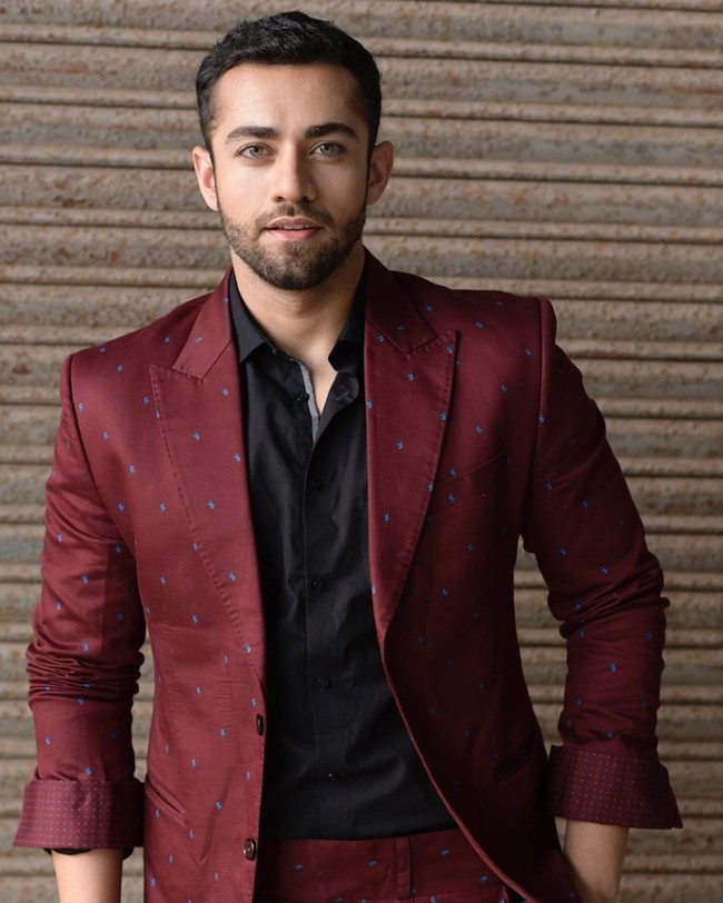 Seperti dikutip dari Inuth, Mahir Pandhi mengalami masa remaja yang tidak menyenangkan sebelum kini meraih sukses sebagai model. Dia kerap mengalami bullying karena berat badannya. Foto: Instagram