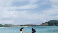 Sedangkan ini saai dia liburan di Lombok. Seru ya? (jenaagrt/Instagram)